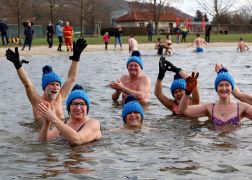Neujahrsschwimmen 2024 In Jena 25